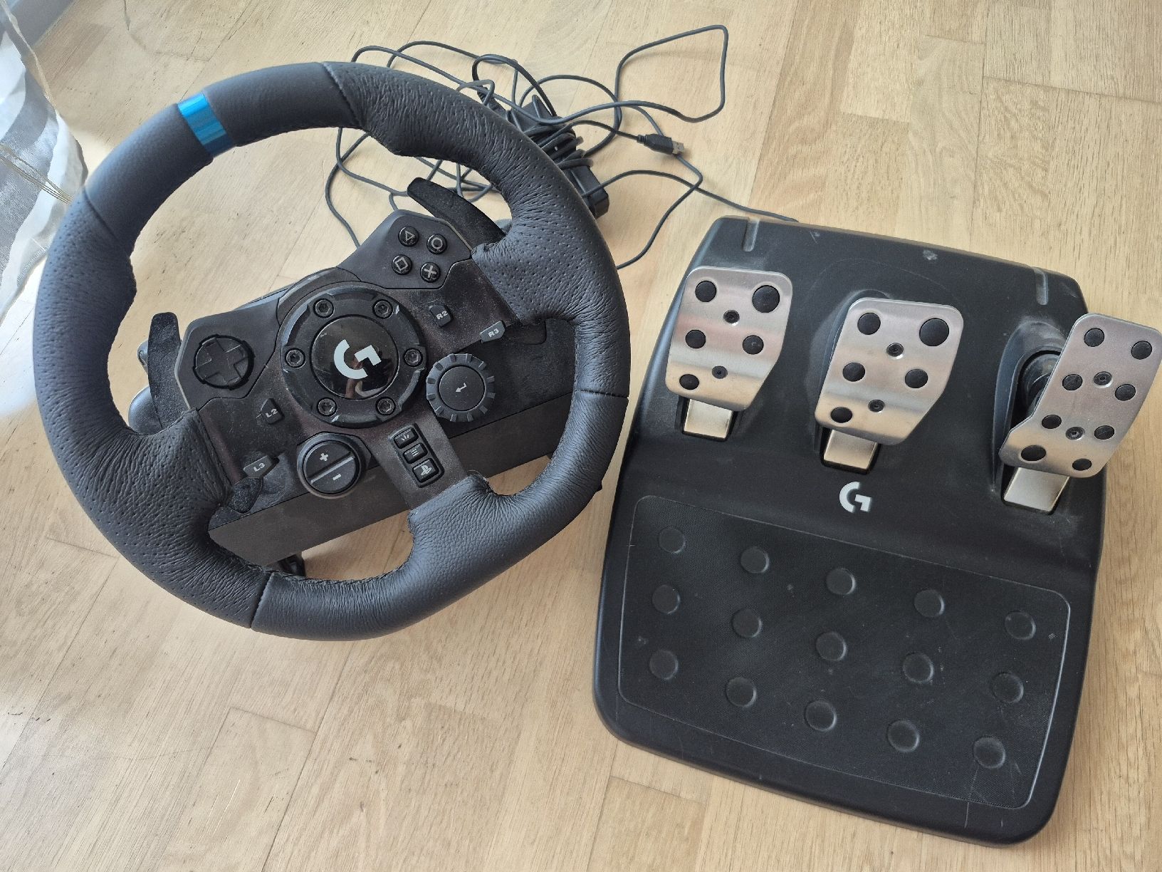 Logitech Controller: logitech G923 Racing Wheel & Pedals – Usato da Eschenbach SG venduto da jil13