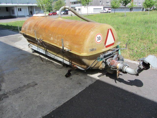 Alle Maschinen: Schweizer Pumpfass/Güllenfass – Gebraucht aus Alosen von RF21