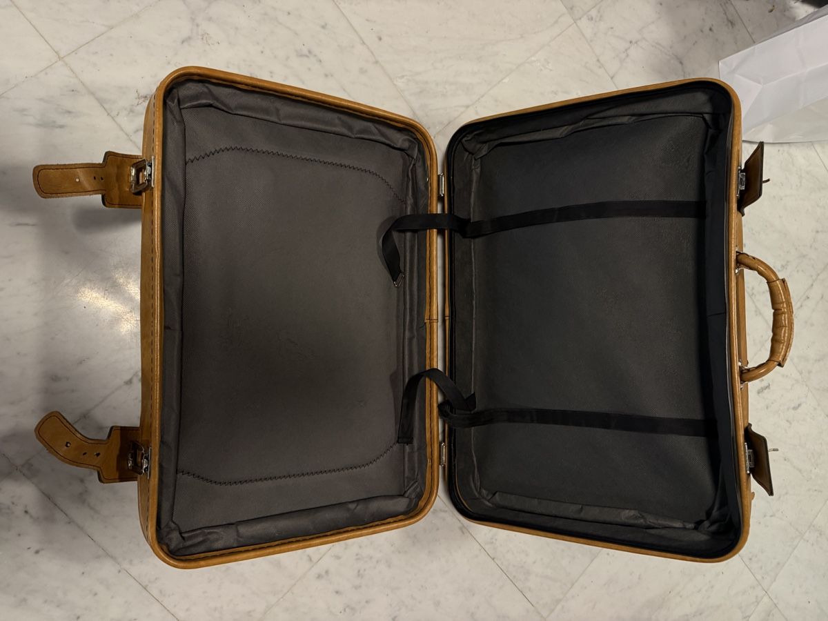 Valigie: Vintage Leder Koffer – Usato da Hellbühl venduto da M_Gaeul 2