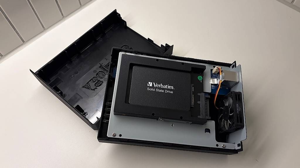 Server: Synology DS124 + 2 TB SSD – Gebraucht aus Zug von tho_b78v 2