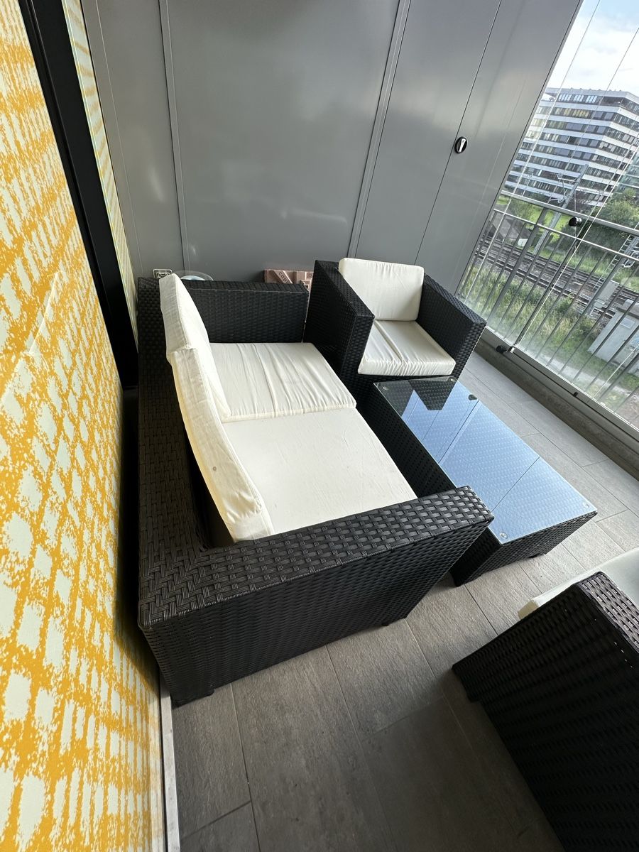 Set de table et chaises: Gartensofa Set mit Tisch & Stühle ab 1.-  – D'occasion à Hagendorn par Pokecollectorch 5