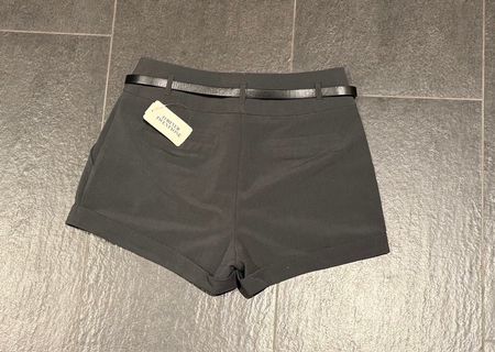 Shorts von Forever 21, Grösse S, neu mit Etikette