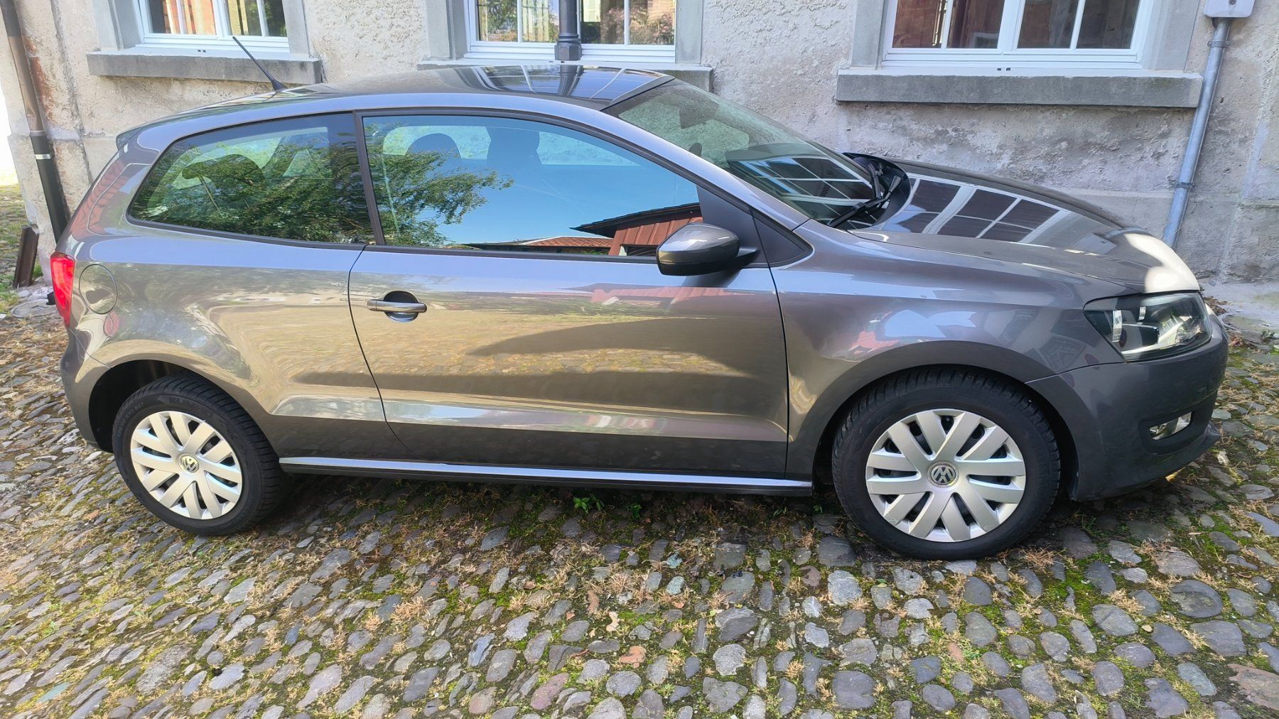 VW Automobili: VW Polo frisch ab MFK – Usato da Goldach venduto da bibi089 3