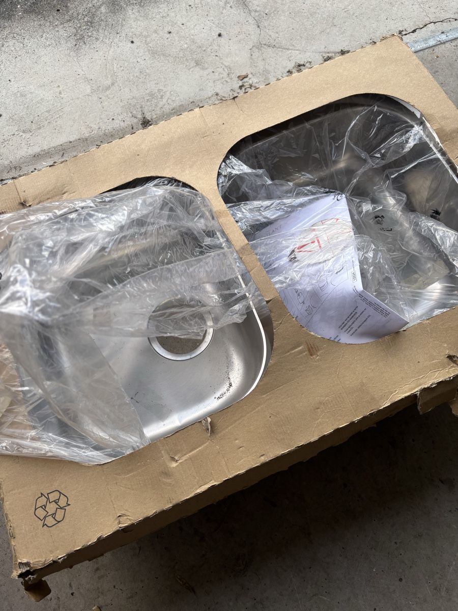 Cucine complete: Évier inox double  – Usato da Reconvilier venduto da mic_vx2q 1
