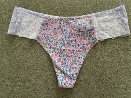 Victoria’s Secret No Show Lace Thong M NEW