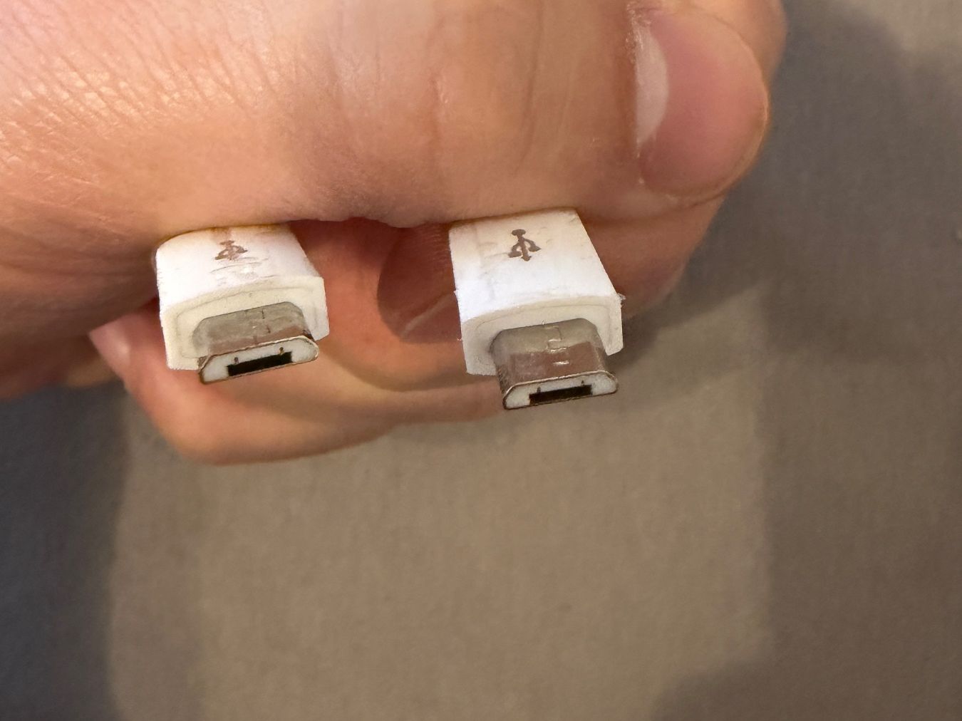 Unità & Adattatore: Micro USB zu Micro USB – Nuovo (secondo la descrizione) da Zürich venduto da fresh0001 1