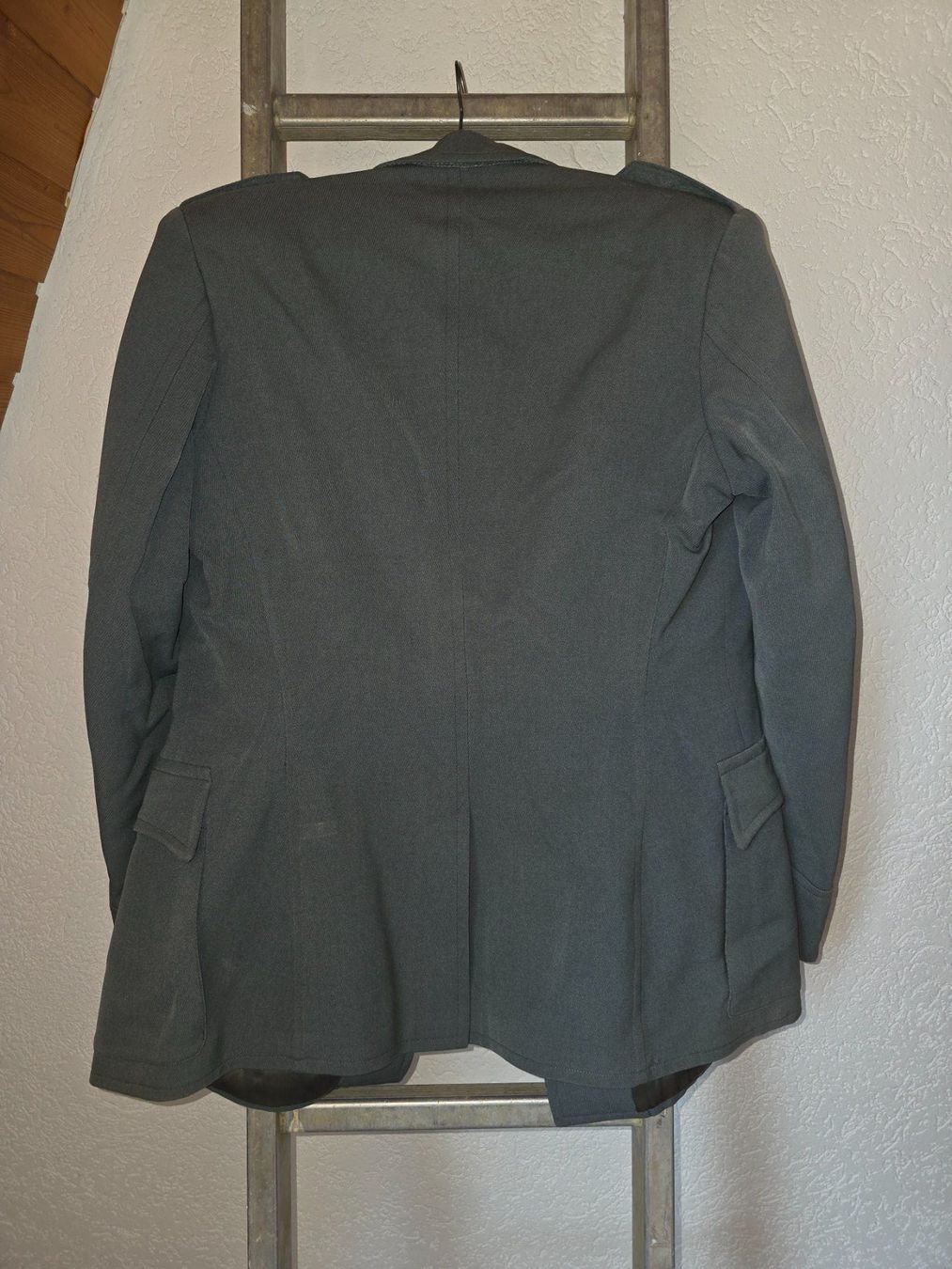 Schweizer Armee Uniformen: CH Armee Waffenrock / Jacke Ordonnanz 49 ? – Gebraucht aus Obermumpf von oiskypoisky 2