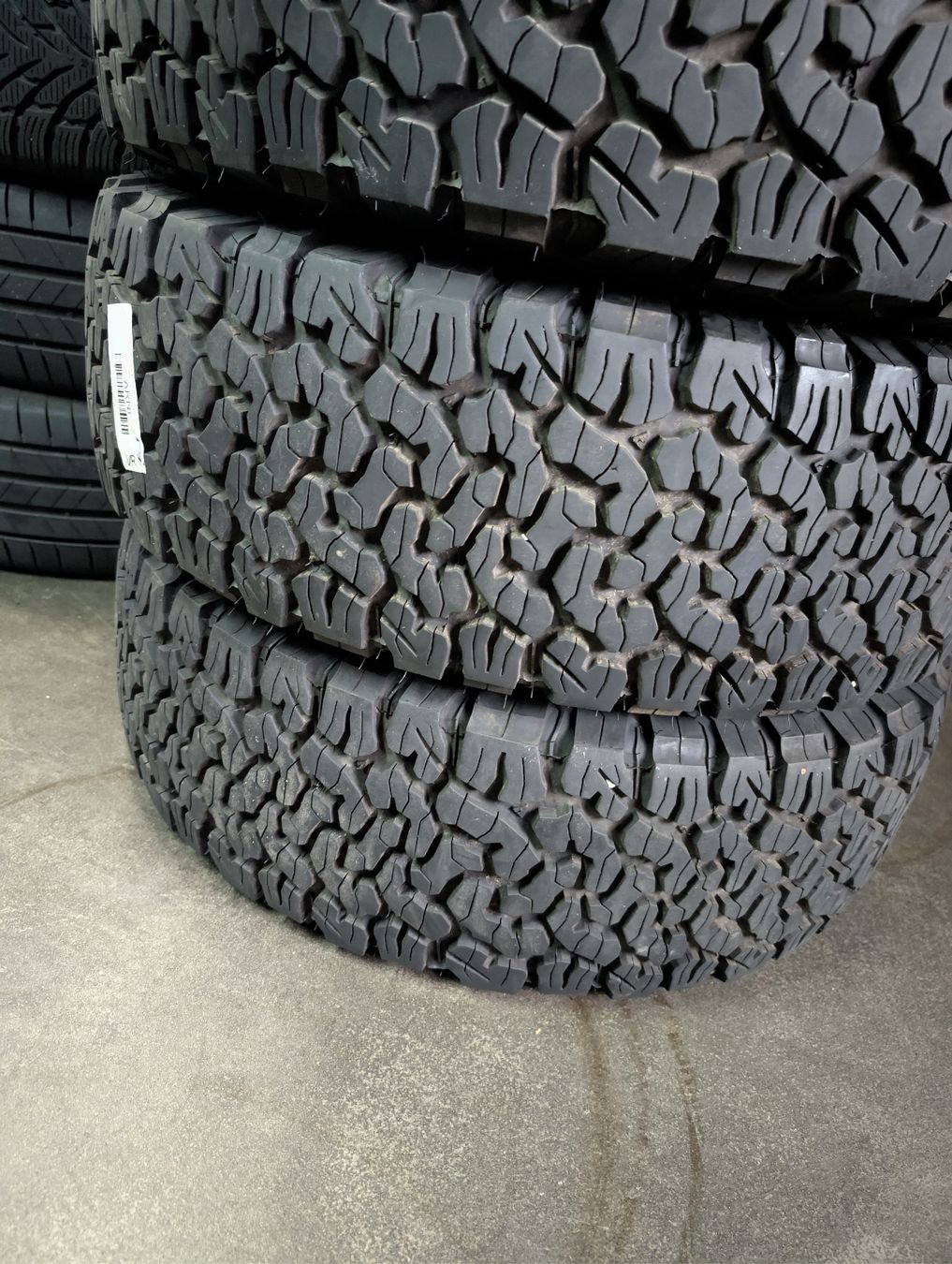 Pneumatici & Ruote complete: 265/75/16 Reifen  – Usato da Dürrenäsch venduto da Pneu-Idris 1