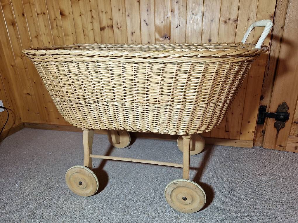 Kinderwagen: Kinderwagen – Gebraucht aus Grindelwald von jana2094 2