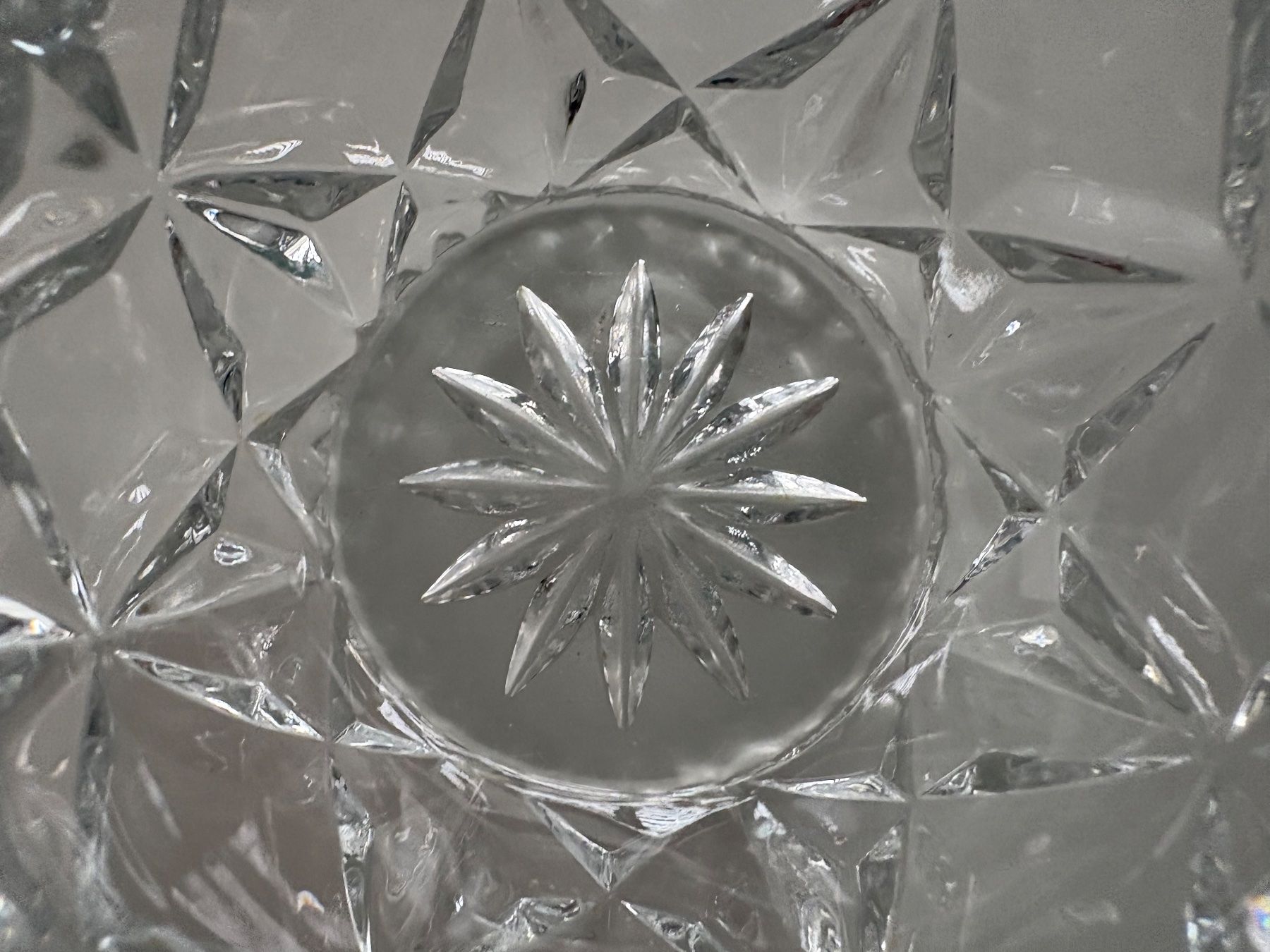 Ciotole: Bol décoratif en cristal taillé. – Usato da Lausanne venduto da opi_92cn 4