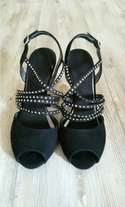 Graceland Chaussures femmes: Escarpins noirs à strass, taille 38 – Neuf (Voir description) à Céligny par Cheyenne1991 1