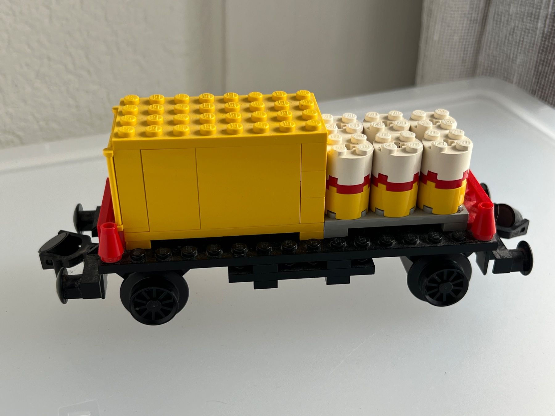 Lego Jouets: LEGO Eisenbahn 9v + 12v Eisenbahn Wagen – D'occasion à Uttigen par sonorsonic 2
