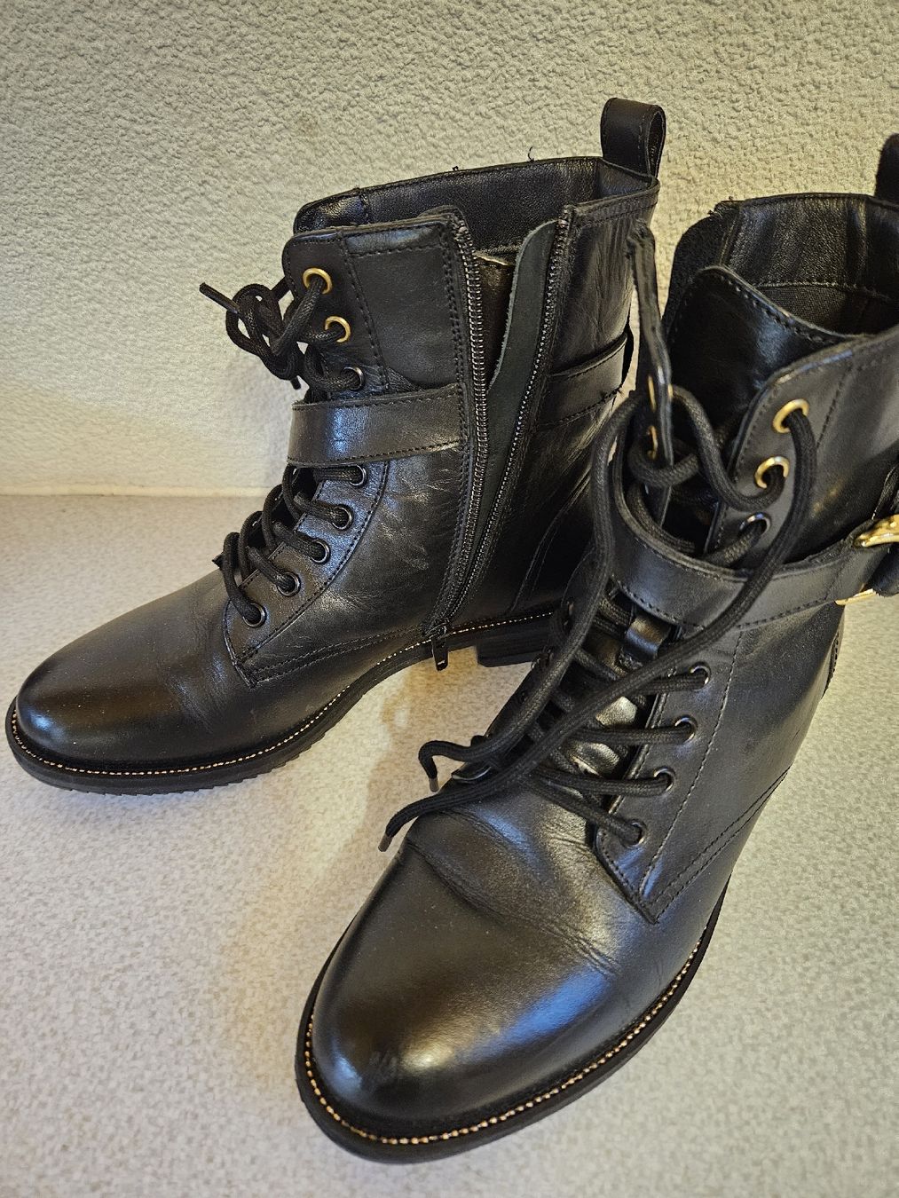 Damenschuhe: Venturini Stiefeletten + RS Leder schwarz Gr. 38 – Gebraucht aus Urdorf von Colina 1