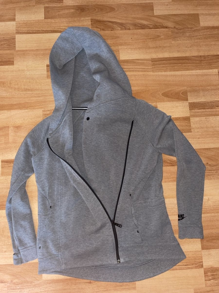Nike Giacche: NIKE Jacke speziell Brustweite einfach 50cm – Usato da Grub AR venduto da sam_rq67 1
