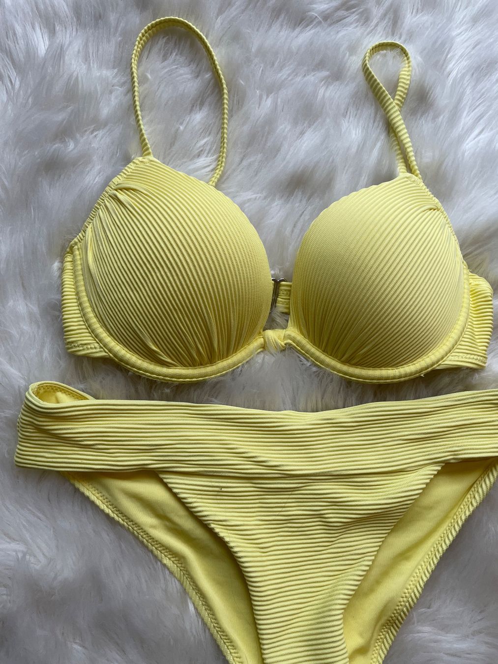 Costumi da bagno & Bikini: Gelber Sommer Bikini, Grösse S – Nuovo (secondo la descrizione) da Dübendorf venduto da ja-m