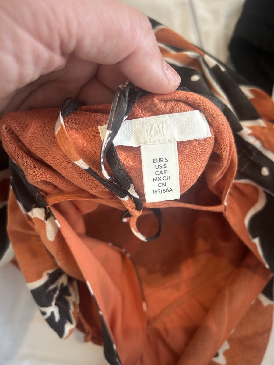 H&M Vestiti: H&M Summer Dress, Floral Pattern, Spaghetti Strap, Size Smal – Nuovo (secondo la descrizione) da Marin-Epagnier venduto da Kty_1907 6