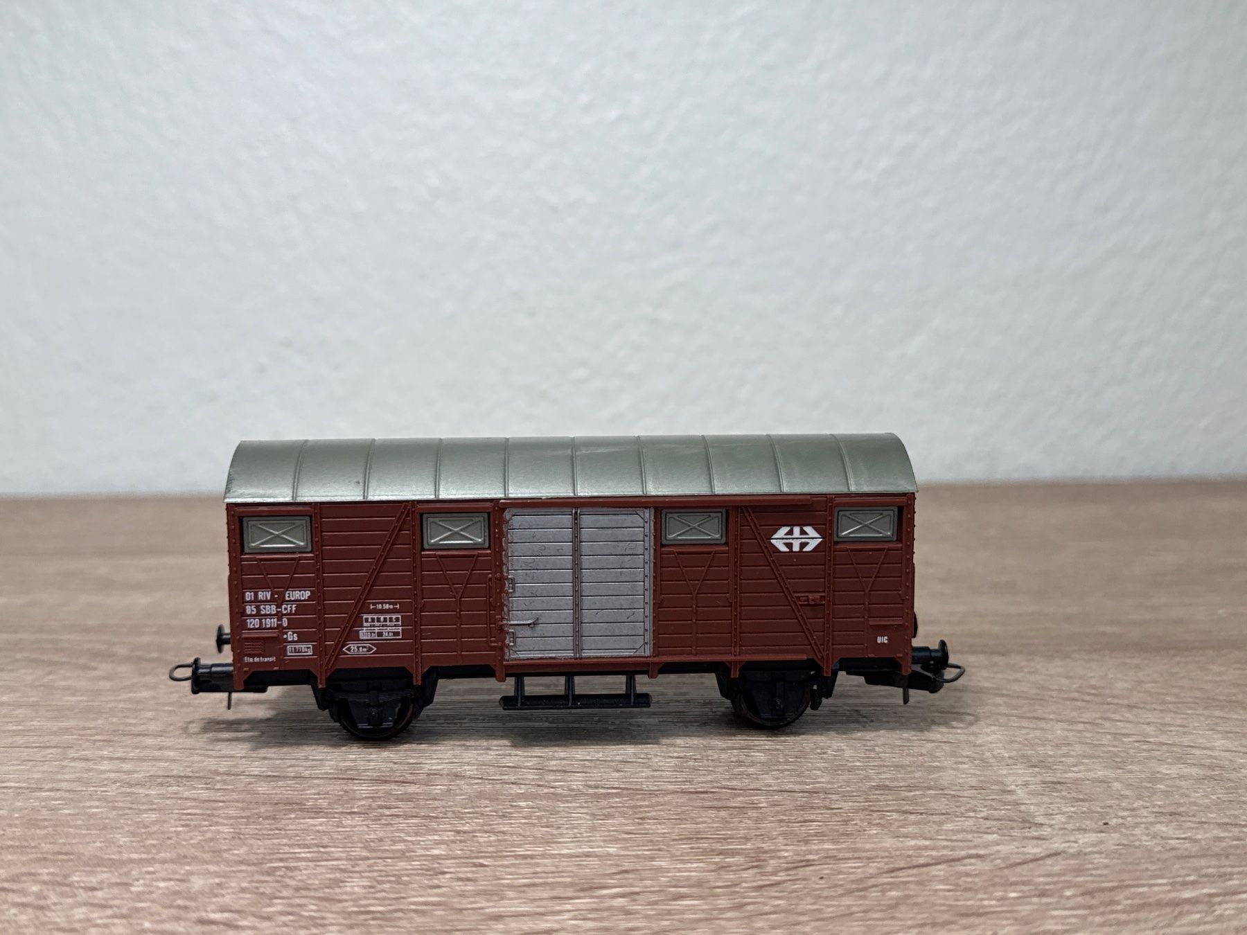 Lima Modellini di ferrovie: Lima Güterwagen SBB H0 (212) – Usato da St-Aubin-Sauges venduto da Lo_Go 1