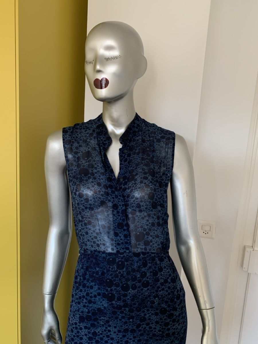 Akris Vestiti: AKRIS: Herrlich leichtes, langes Kleid, blau gemustert, 38 – Nuovo (secondo la descrizione) da Luzern venduto da paulablue 1