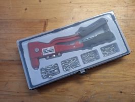 NEU Hand Nietzange Set - inkl 100 Nieten