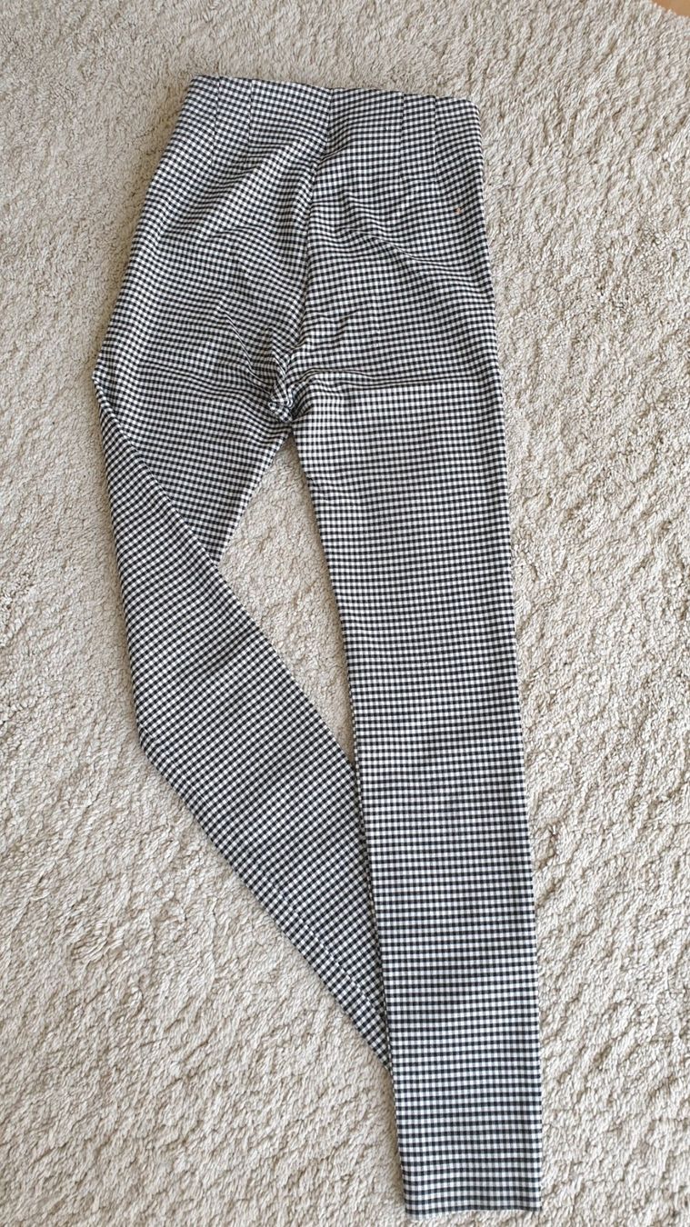 Zara Pantaloni: Karostretchhose – Usato da Castelrotto venduto da Rumy 1