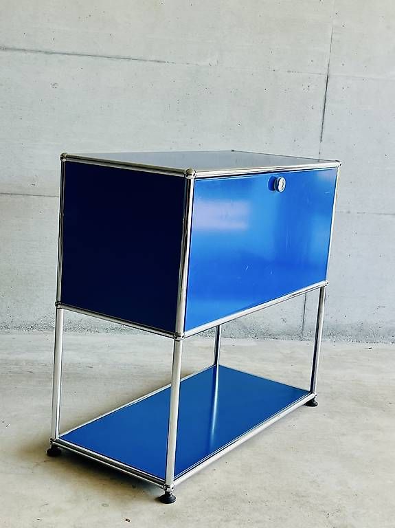Regale: USM Haller Regal in enzian-blau – Gebraucht aus Kreuzlingen von polychromos 4