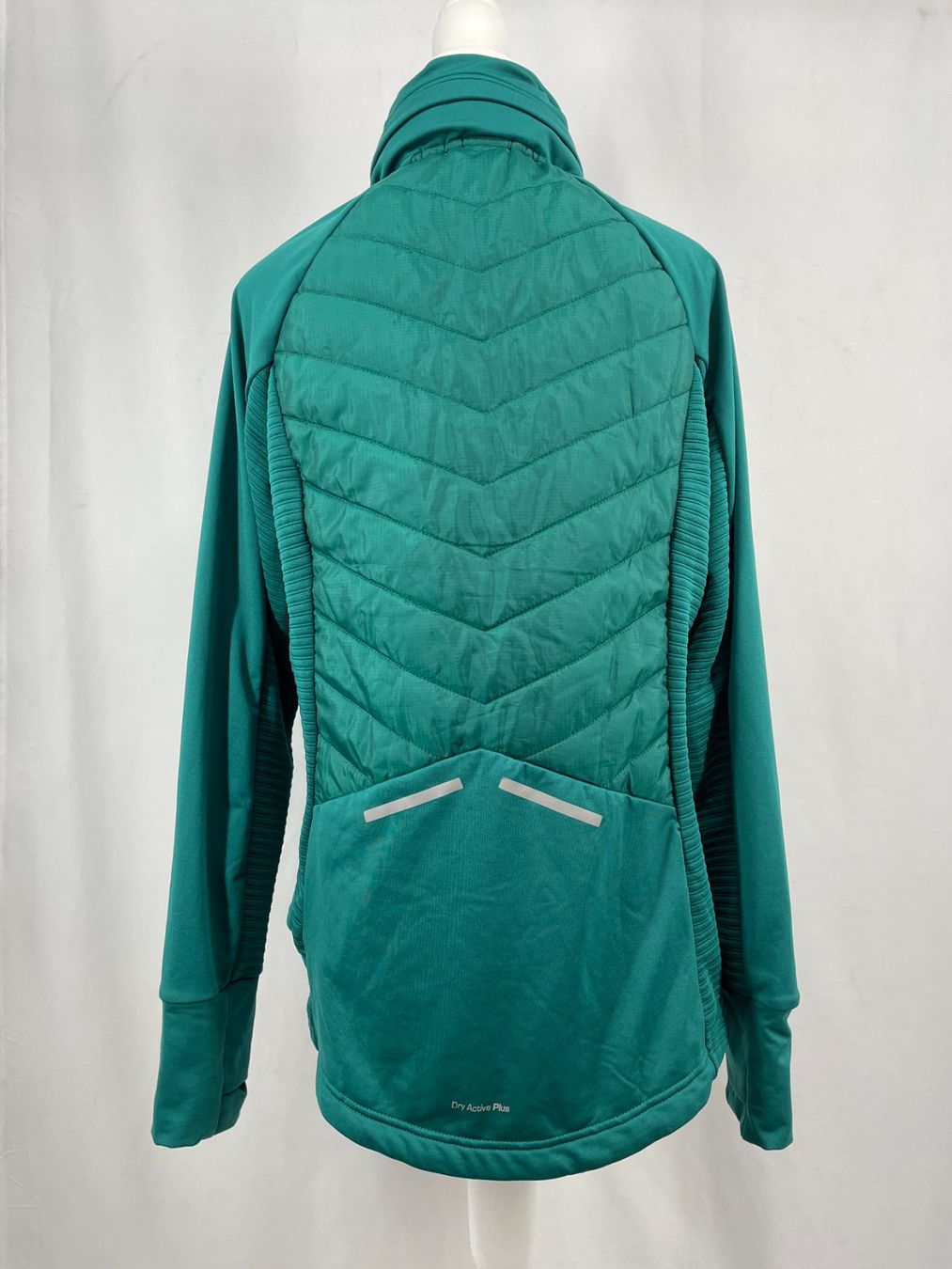 Tchibo Giacche: TCHIBO veste turquoise – Usato da Lausanne venduto da PlusValue_Lausanne 2