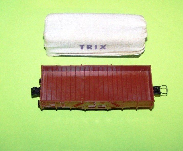Trix Modellini di ferrovie: Trix Express H0 Planenwagen "TRIX" aus COOP Startpackung – Usato da Brüttisellen venduto da Rentner44zh 3