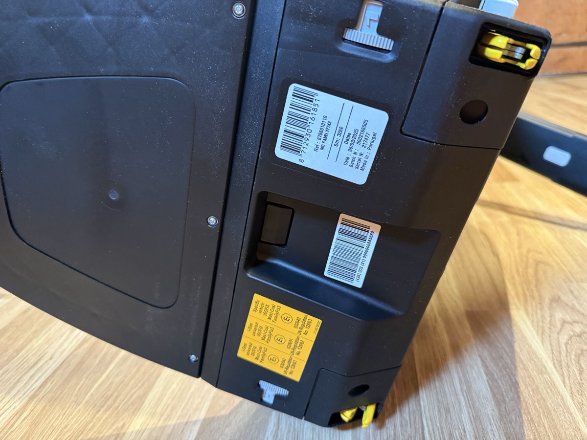 Maxi-Cosi Sièges auto: Maxi-Cosi Babyschale mit Isofixstation – D'occasion à herisau par sga_km2f 4