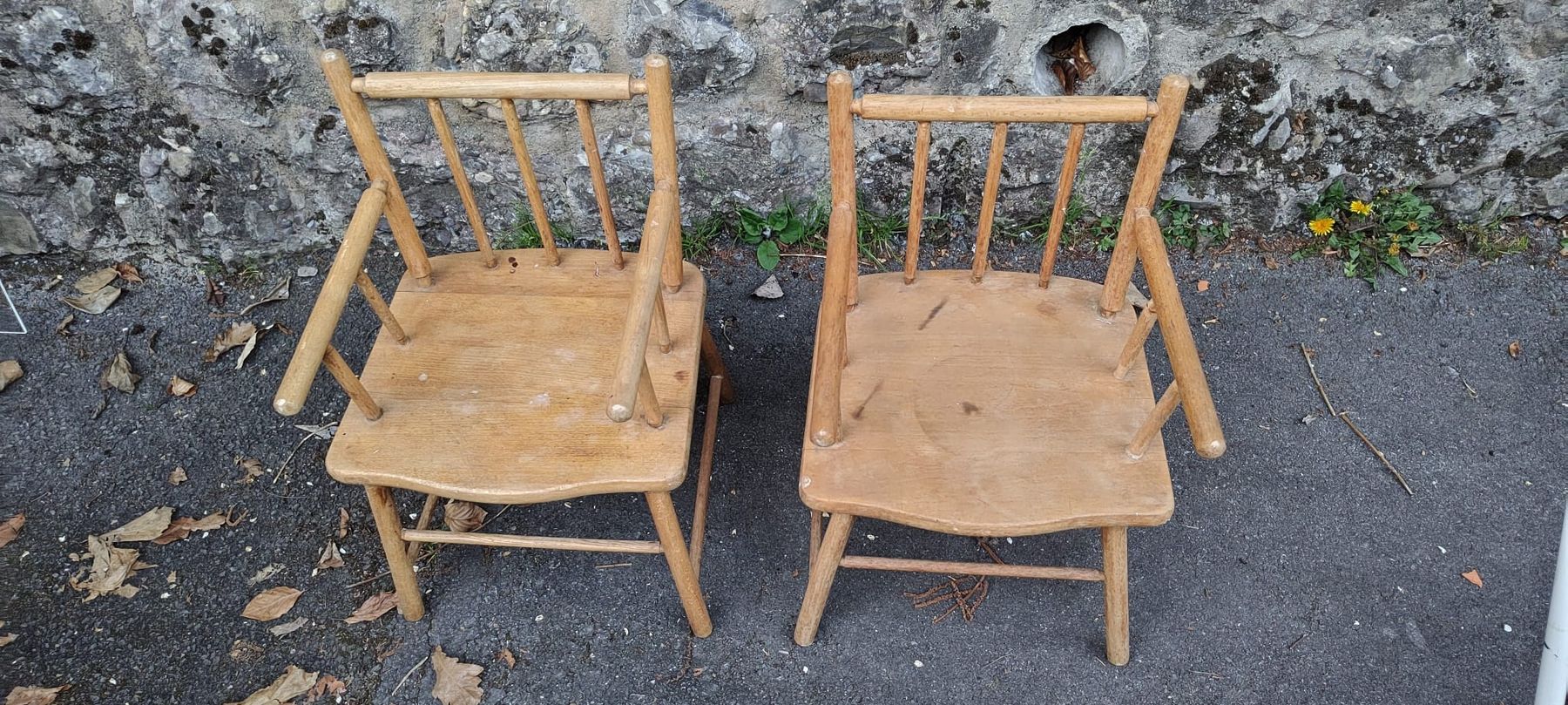 Stühle: Holz Kinderstühle – Gebraucht aus St.Gallenkappel von lalique 1