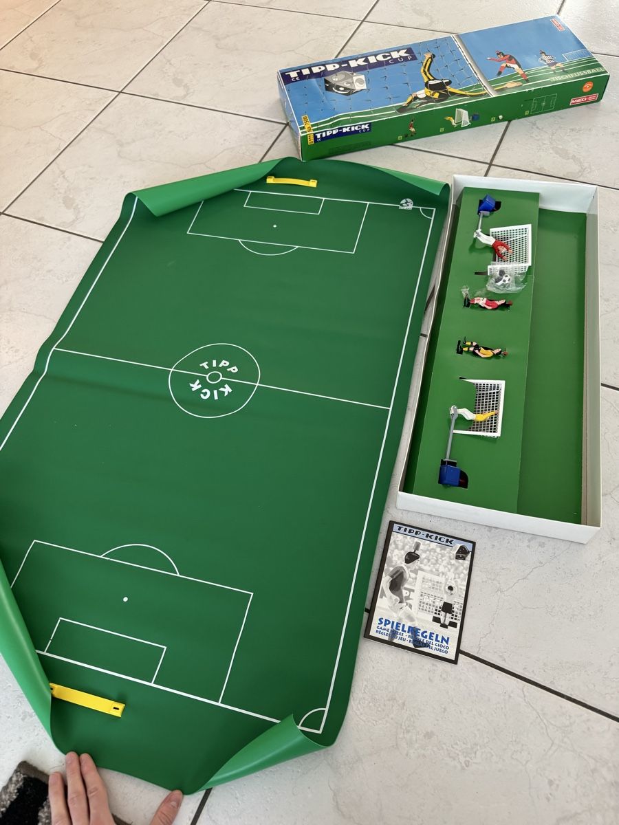 Spielzeuge: TIPP-KICK CUP Tischfussball – Gebraucht aus Gossau ZH von Shaolin 3