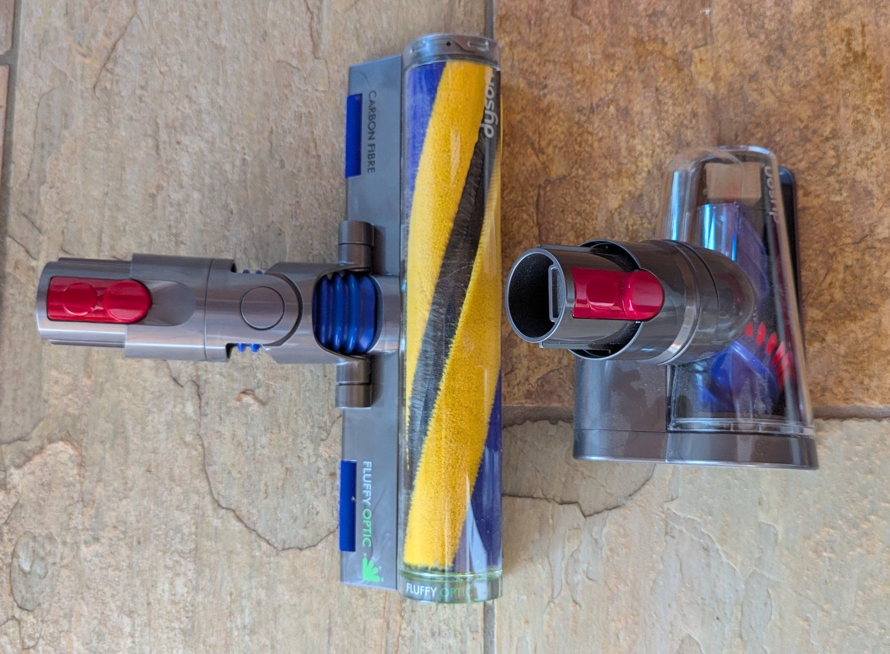 Dyson Aspirapolveri & Accessori: Dyson v12 detect slim absolute – Difettoso da Döttingen venduto da Nik365 4