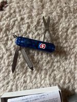 Victorinox Classic Limited Edition transparent blau, neu!