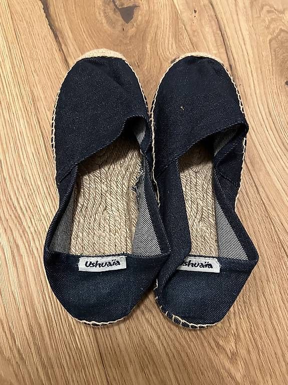 Scarpe da donna: Neue Ushuaia Schuhe gr.40 – Usato da Flawil venduto da PWMU 1