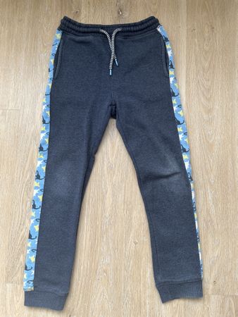 Jogginghose Gr. 122/128