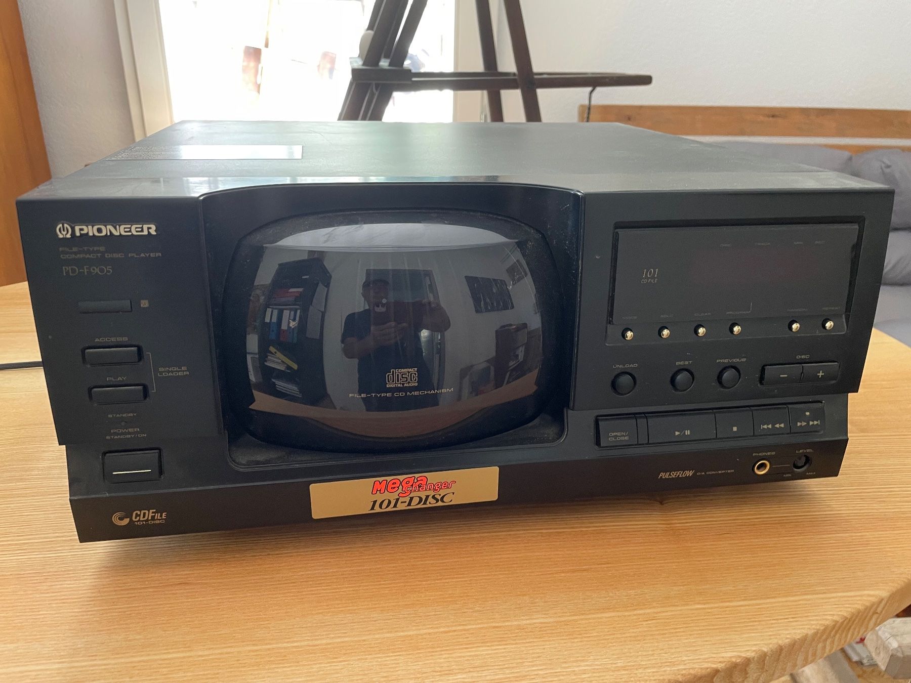 Pioneer Multimediaplayer & Streamer: Pioneer PD-F905 CD Changer – Gebraucht aus Schleitheim von Oiram58