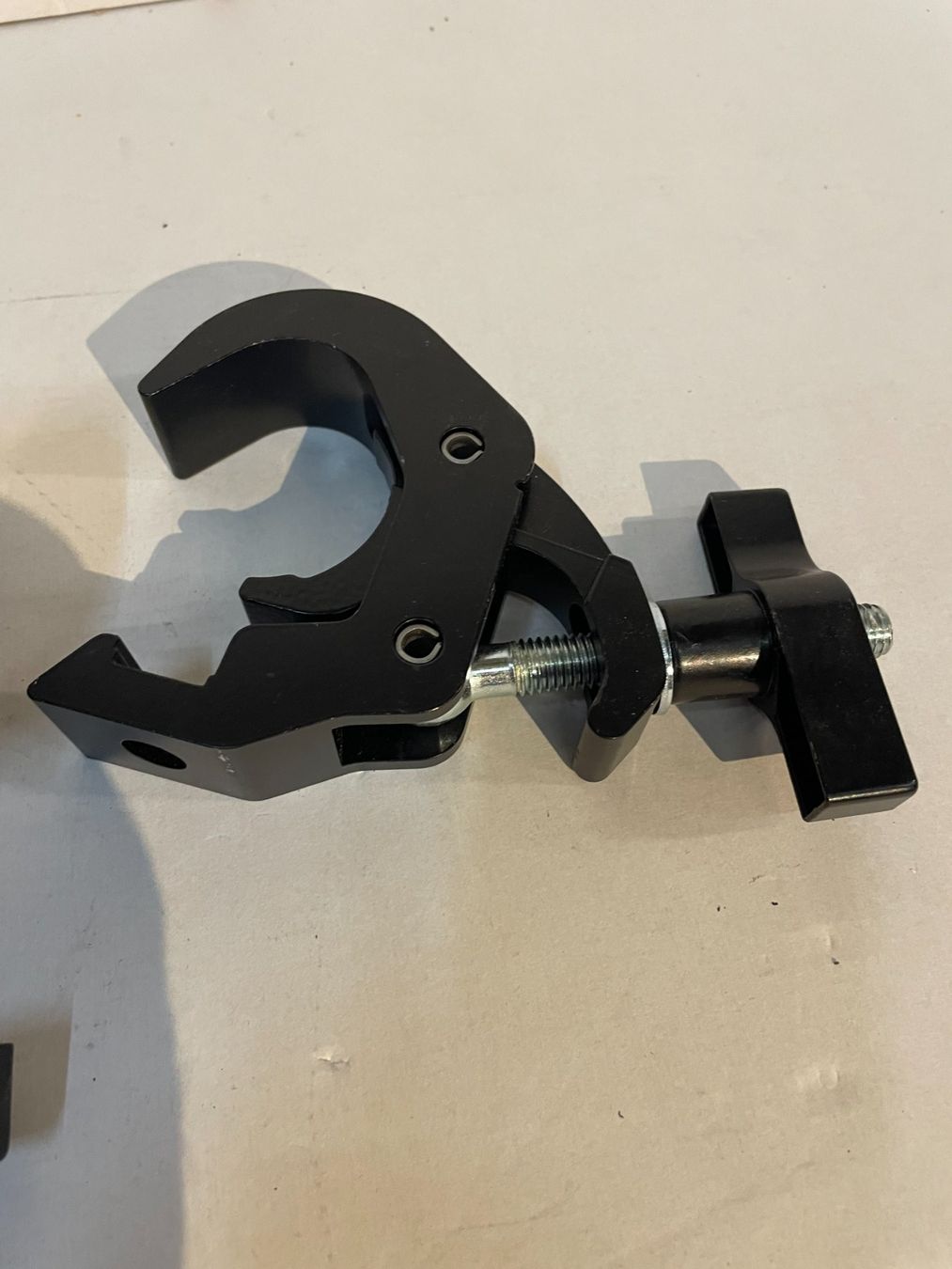 Supporti a parete: 2er Set Doughty Engineering  ClampBasic  Montagehaken (A56) – Nuovo (secondo la descrizione) da Däniken SO venduto da Profog1 3