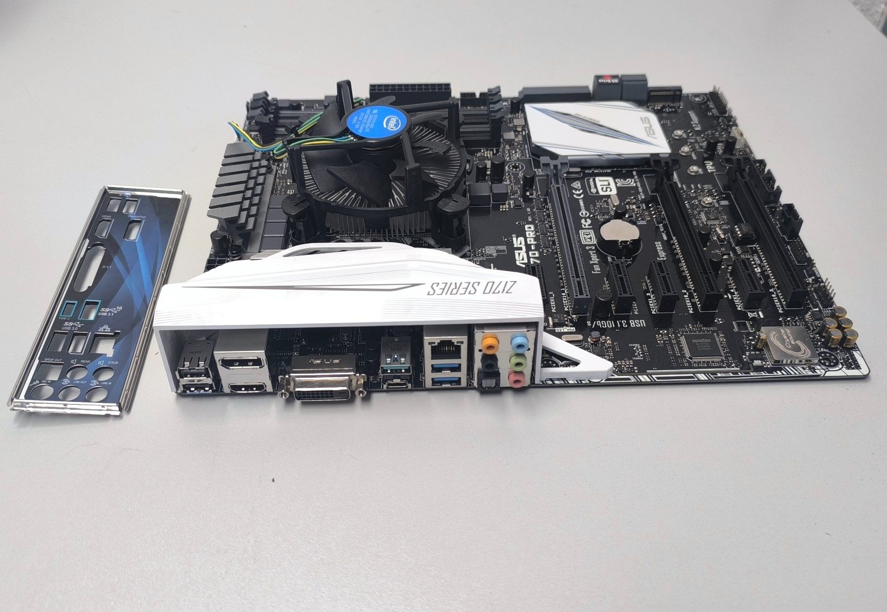 Asus Schede madri: Mainboard mit Prozessor – Usato da Wald ZH venduto da 89kingle