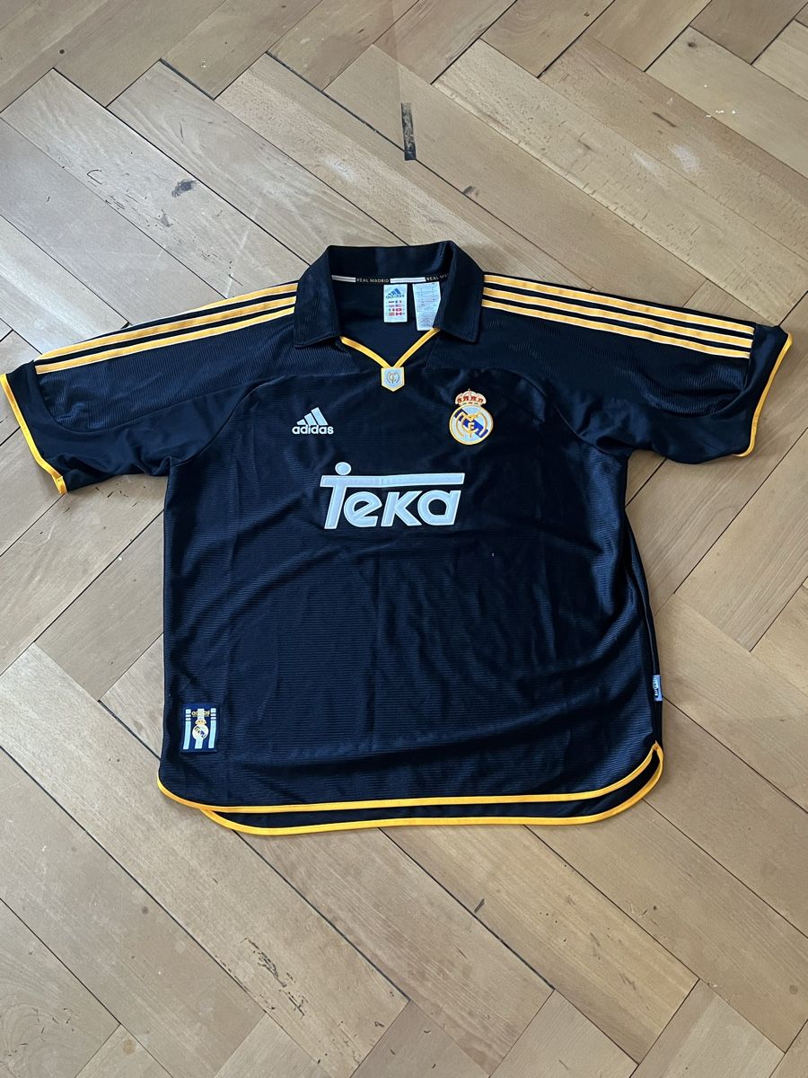 Canottiere & Pantaloni: Real Madrid Trikot  – Nuovo (secondo la descrizione) da Neuenegg venduto da dkfan1