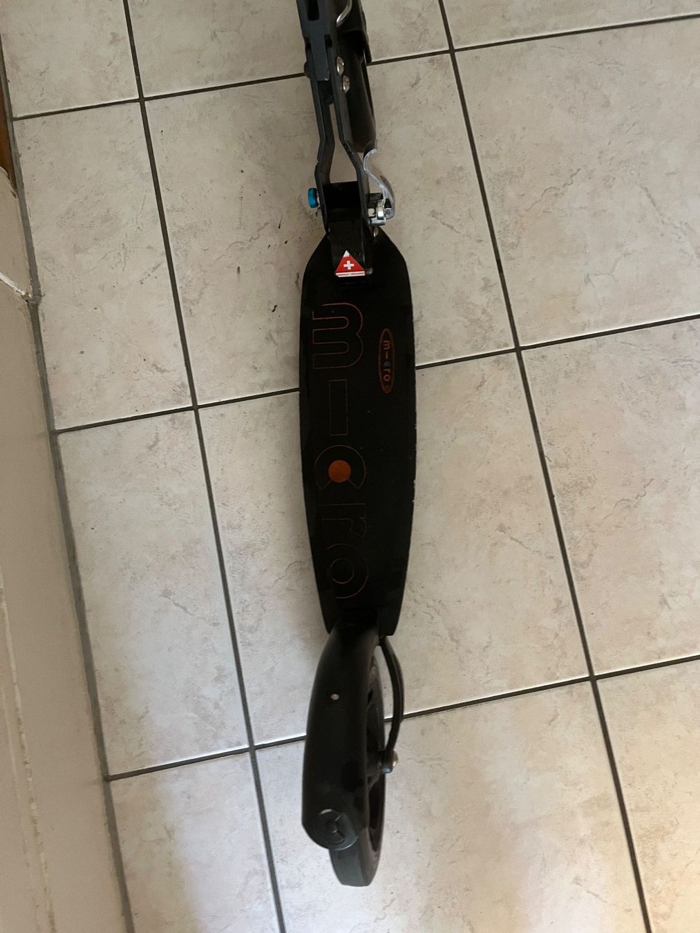 Micro Kickboard: Trottinette Micro Black – Gebraucht aus Vevey von Chrysil 2