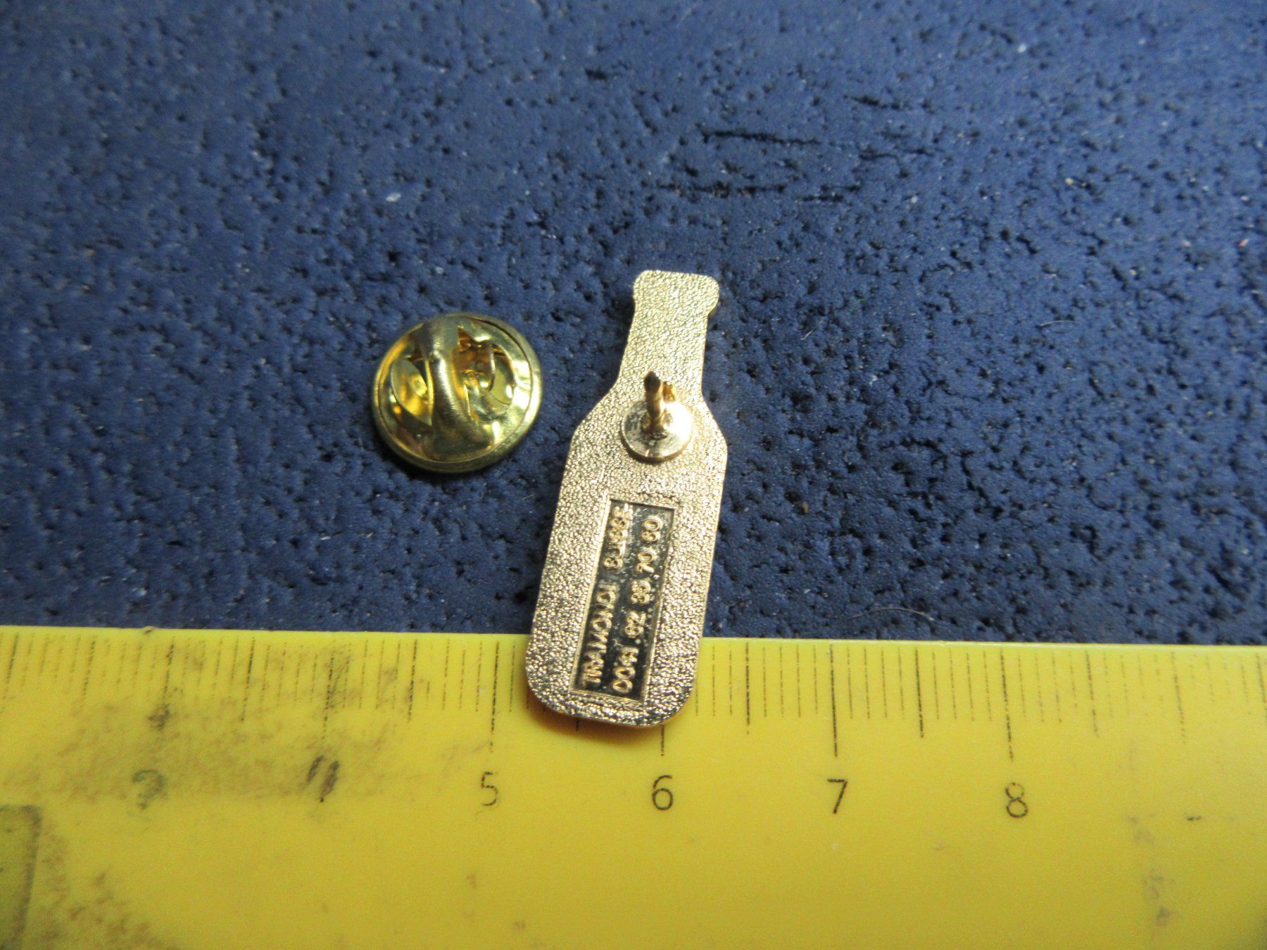 Heineken Placchette & Badge: HEINEKEN BIER FLASCHE PIN ENAMEL – Usato da Ettingen venduto da Hausi4711 1