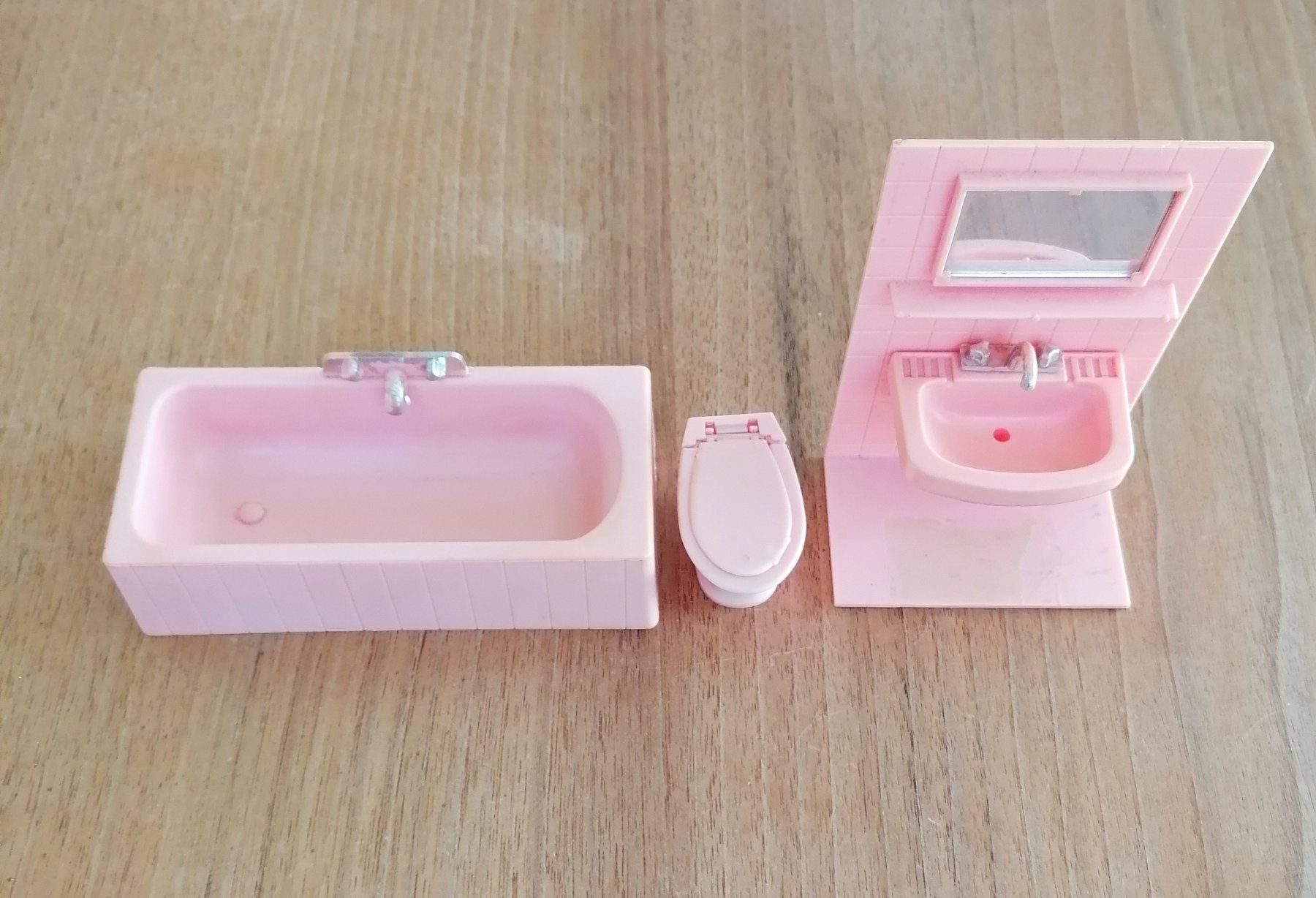 Case e mobili per bambole: Alte Puppenhausmöbel Retro – Usato da Schötz venduto da Gisre 8