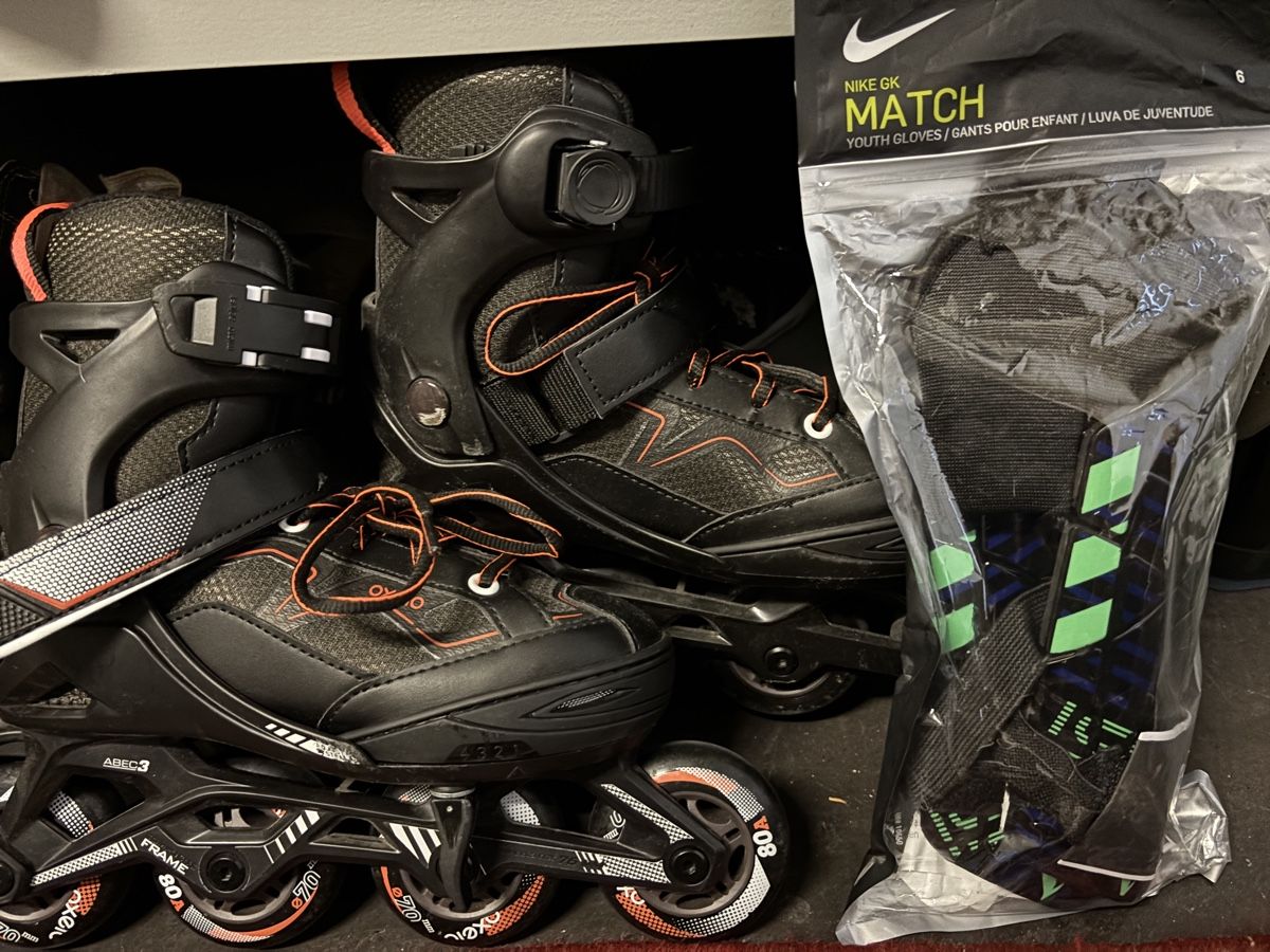 Decathlon Pattini in linea & Pattini a rotelle: Top Oxelo Inlineskates Gr. 32-33 – Nuovo (secondo la descrizione) da Wangen ZH venduto da tel_gxb5 3