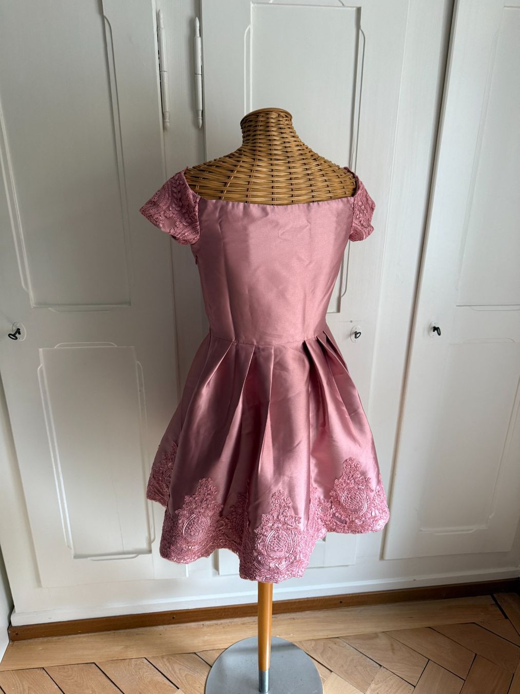 Robes: CHI CHI - Abendkleid altrosa 38 – D'occasion à Zürich par Diazaio 2