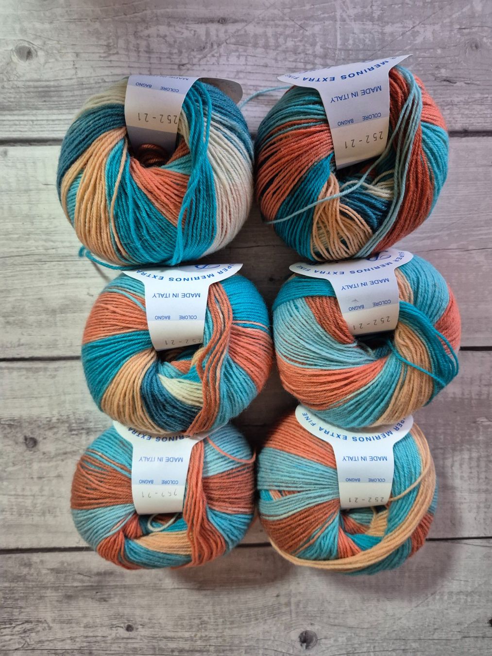 Lana: 6x Merino Extrafine Wolle, Multicolor, NEU – Nuovo (secondo la descrizione) da Lyssach venduto da ladyfly