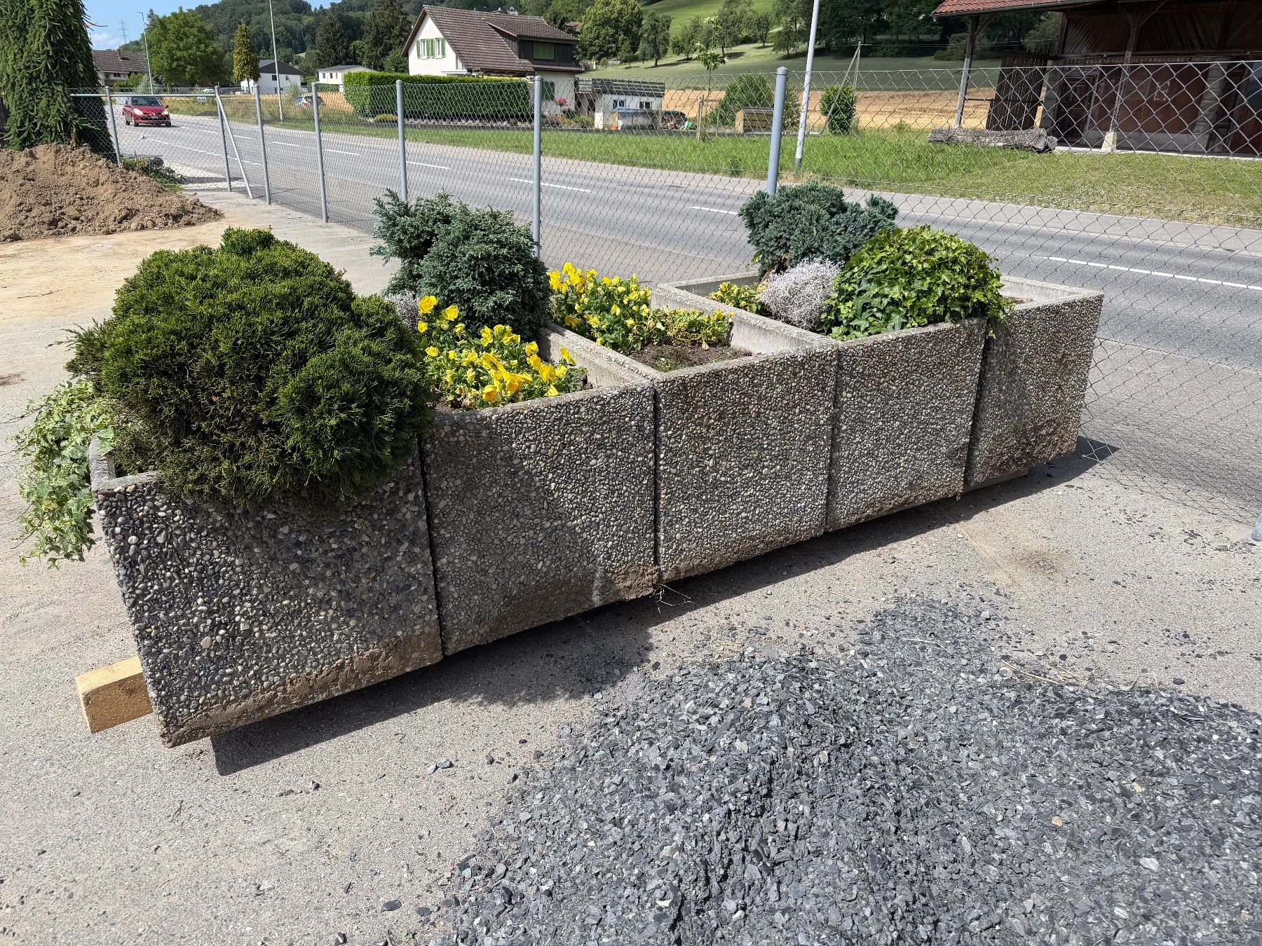 Vasi per fiori: Pflanzentröge aus Beton – Usato da Triengen venduto da rafeila 1