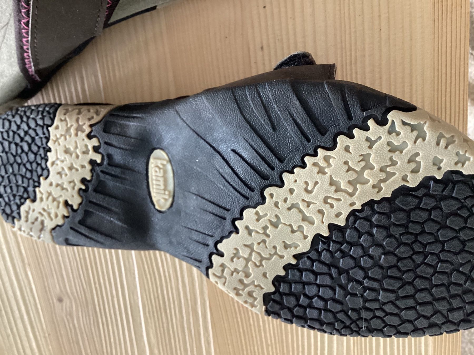 Damenschuhe: Kamik Flip Flops Sommerschuhe Leder – Neu (gemäss Beschreibung) aus Flüelen von ne08 2