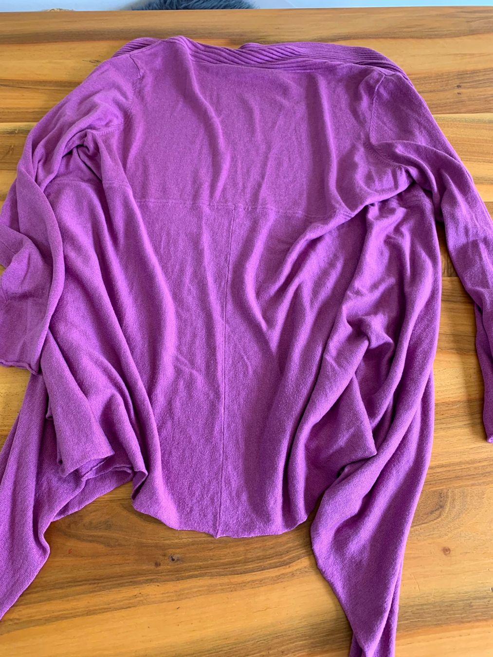 Hemisphere Giacche: HEMISPHERE Seide/Leinen Cardigan Jäckchen Gr. 40 – Nuovo (secondo la descrizione) da Meiringen venduto da Jackwashere 5
