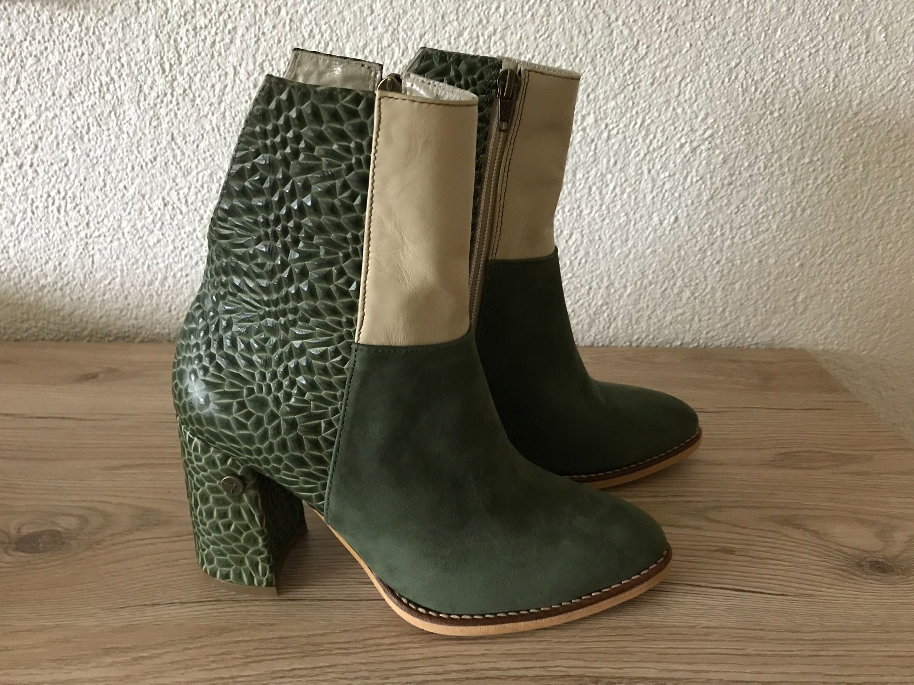 Scarpe da donna: Damen Leder Stiefeletten Grösse 36 – Nuovo e nell'imballaggio originale da Rengg venduto da Colomo
