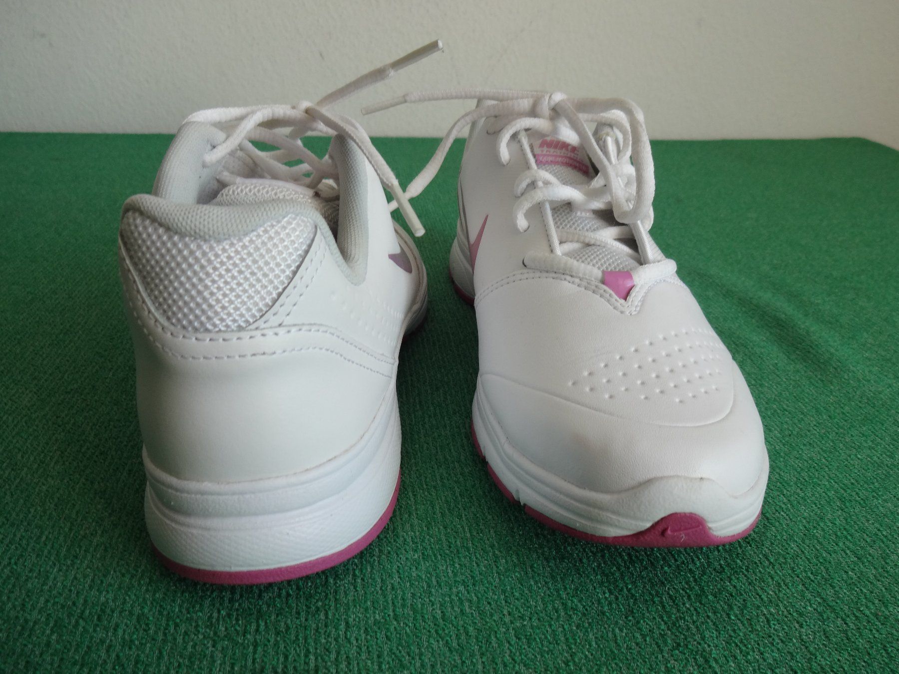 Nike Damenschuhe: ** Nike ** Schuhe Nr.39; Neu – Neu (gemäss Beschreibung) aus Frauenfeld von Reyy58 2