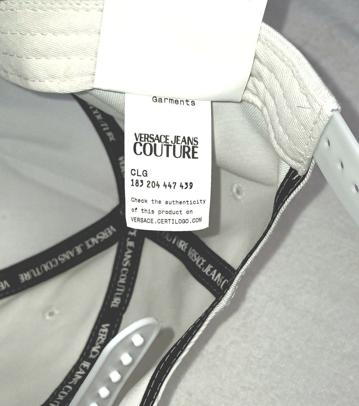 Versace Altro in  Abbigliamento & Accessori: VERSACE JEANS COUTURE- BASEBALL CAP – Usato da Thalwil venduto da best4less 6